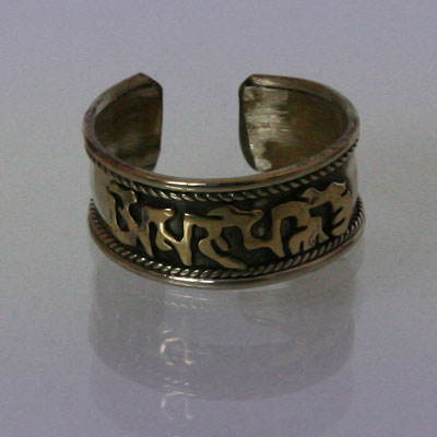 Кольцо с мантрой (Непал)