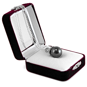 Аромакулон "Фантазия", камень - гематит, на цепочке, в подарочной упаковке 6х5 см