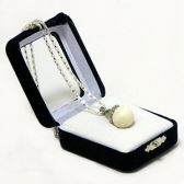 Аромакулон "Фантазия", камень - мраморный оникс, на цепочке, в подарочной упаковке 6,5х5,5 см