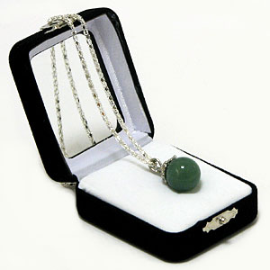Аромакулон "Фантазия", камень - нефрит, на цепочке, в подарочной упаковке 6х5 см
