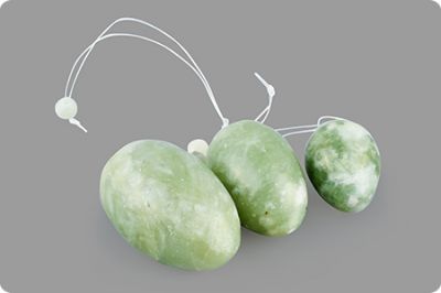 Массажный набор "Три нефритовых яйца", светлый нефрит купить