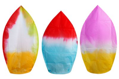 Шар Чудес ,конус, 38х95см,разноцветный,микс цветов Яркие, разноцветные дирижабли желаний конусной формы (38х95 см) добавят незабываемых впечатлений каждому празднику, сделают романтичным и волшебным любой вечер.