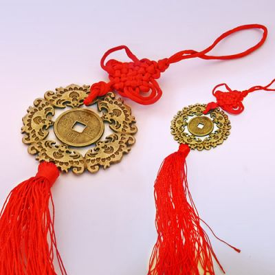 Подвеска Узел Удачи и Монета в круге из пяти Летучих Мышей, 35 см.