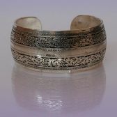 Браслет-оберег Растительный орнамент, металлический широкий A439-06