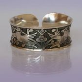 Браслет-оберег Вогнутый Птицы металлический широкий A439-12