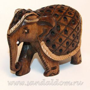 Слон резной C3012-3 деревянный h~8cm L~10cm  с росписью