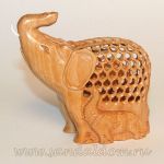 Слон резной C4419-4 со слонятами h~10cm L~10cm фигурка из дерева