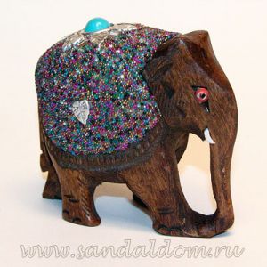 Слон резной C4467-3 фигурка h~8cm L~10cm дерево с инкрустацией