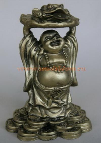 Хотей F333 держит Жабу h~13см