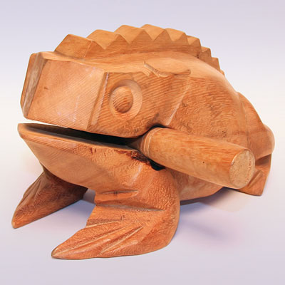 F8-01 Жаба из дерева 8'' квакающая БЕЛАЯ