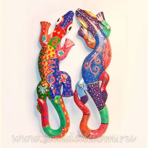 IECWA098 Саламандра (дерево)