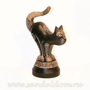 IESA-023 Кот с хвостом вверх (дерево)