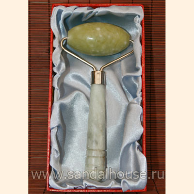 Массажёр для тела JJ0205  из нефрита Валик h~18sm