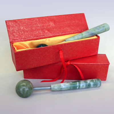 Массажёр для тела JJ0210 из нефрита L~20sm Шар на пружине