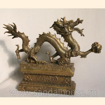 Дракон QT20274 на постаменте h~26sm бронза