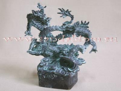 Драконы QT27433Q статуэтка h=18см бронза патина