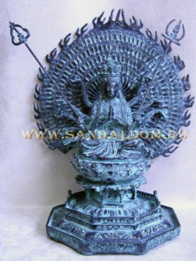 Гуань Инь QT30430Q на лотосе h~23cm бронза патина