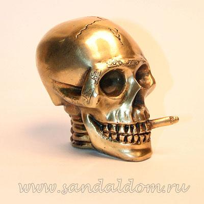 Череп TR23  с сигарой h~10cm бронза