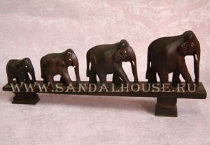 Фигуpа 4е слоника W674 /розовое дерево/ h=11см L=30см