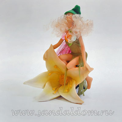 Статуэтка YX3118 ФЕЯ на Цветке полистоун + керамка h=16см L=13см